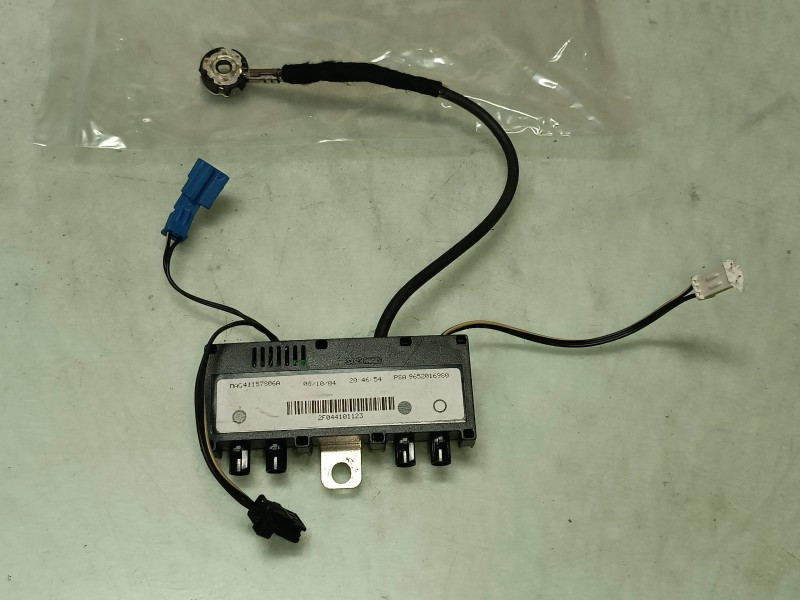 Recambio de antena para peugeot 307 cc (s1) 2.0 referencia OEM IAM 9652016980  