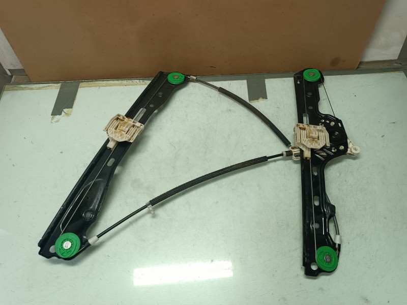 Recambio de elevalunas delantero izquierdo para bmw serie 1 berlina (e81/e87) 120d referencia OEM IAM 7067795S 7138465E ELECTRIC