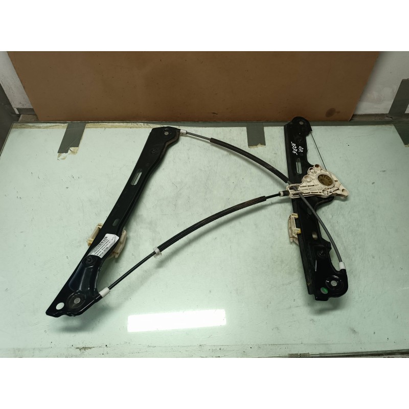 Recambio de elevalunas delantero derecho para bmw serie 1 berlina (e81/e87) 120d referencia OEM IAM 7067796S 7138466E ELECTRICO