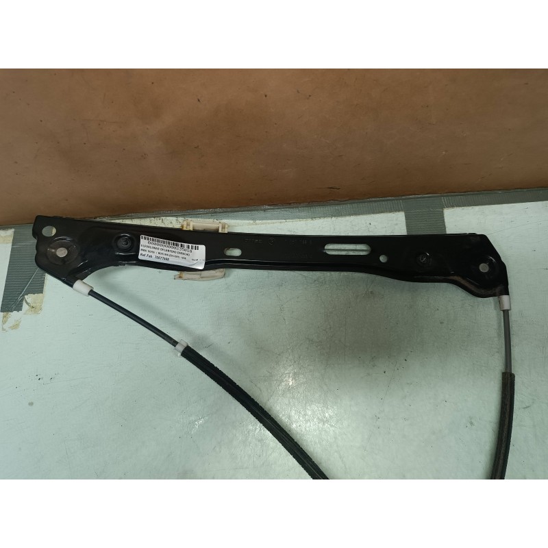 Recambio de elevalunas delantero derecho para bmw serie 1 berlina (e81/e87) 120d referencia OEM IAM 7067796S 7138466E ELECTRICO