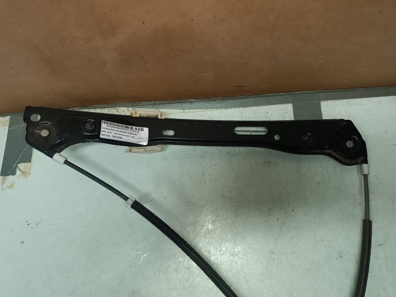Recambio de elevalunas delantero derecho para bmw serie 1 berlina (e81/e87) 120d referencia OEM IAM 7067796S 7138466E ELECTRICO