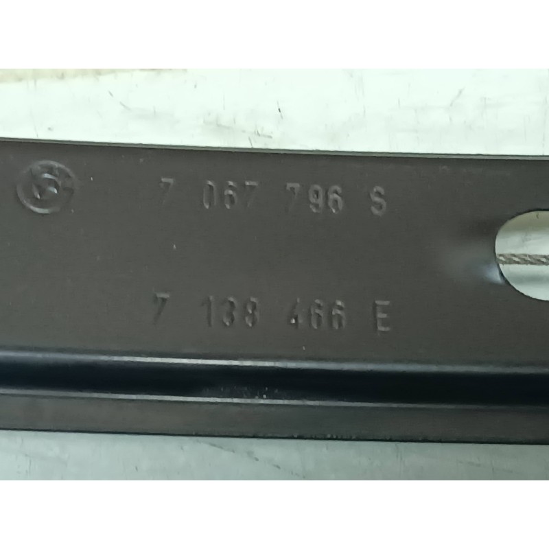 Recambio de elevalunas delantero derecho para bmw serie 1 berlina (e81/e87) 120d referencia OEM IAM 7067796S 7138466E ELECTRICO