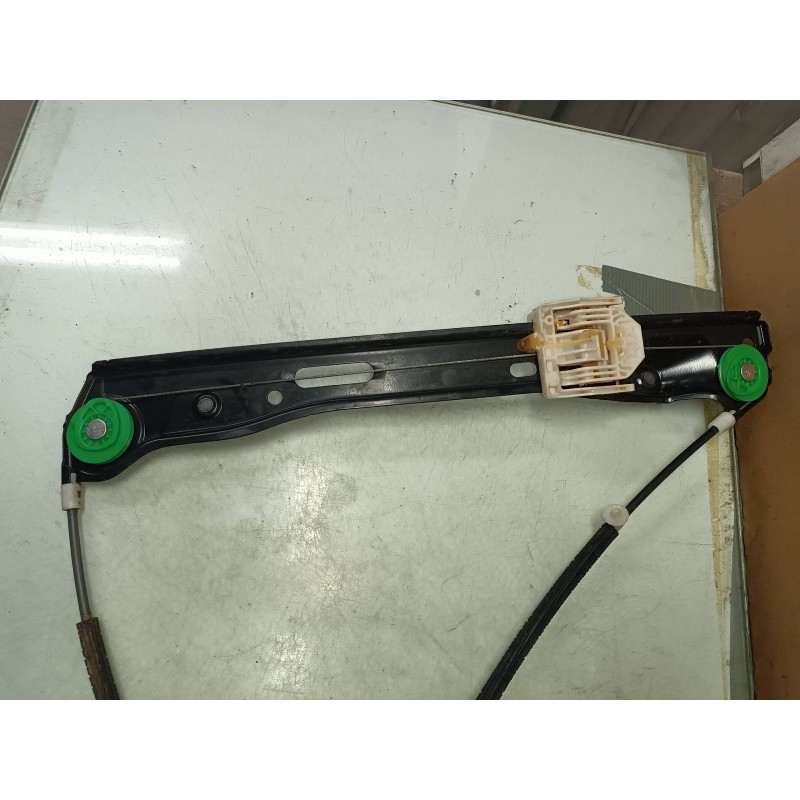 Recambio de elevalunas delantero derecho para bmw serie 1 berlina (e81/e87) 120d referencia OEM IAM 7067796S 7138466E ELECTRICO