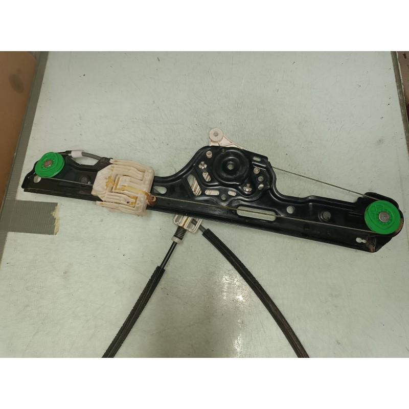 Recambio de elevalunas delantero derecho para bmw serie 1 berlina (e81/e87) 120d referencia OEM IAM 7067796S 7138466E ELECTRICO