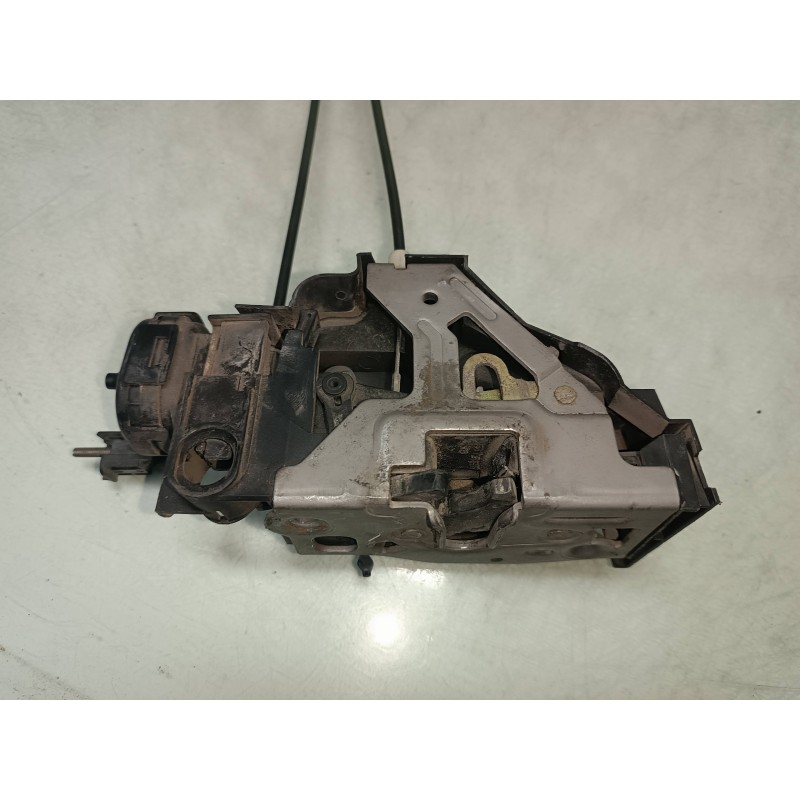 Recambio de cerradura puerta trasera derecha para mercedes-benz clase a (w168) 170 cdi (168.009) referencia OEM IAM   