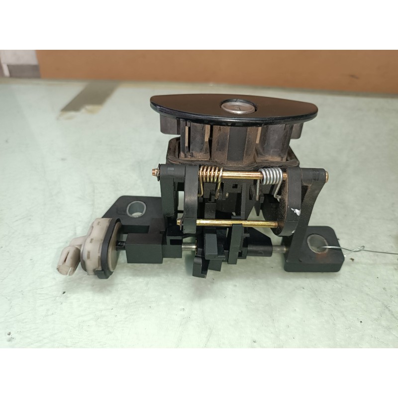 Recambio de cerradura puerta delantera izquierda para mercedes-benz clase a (w168) 170 cdi (168.009) referencia OEM IAM   