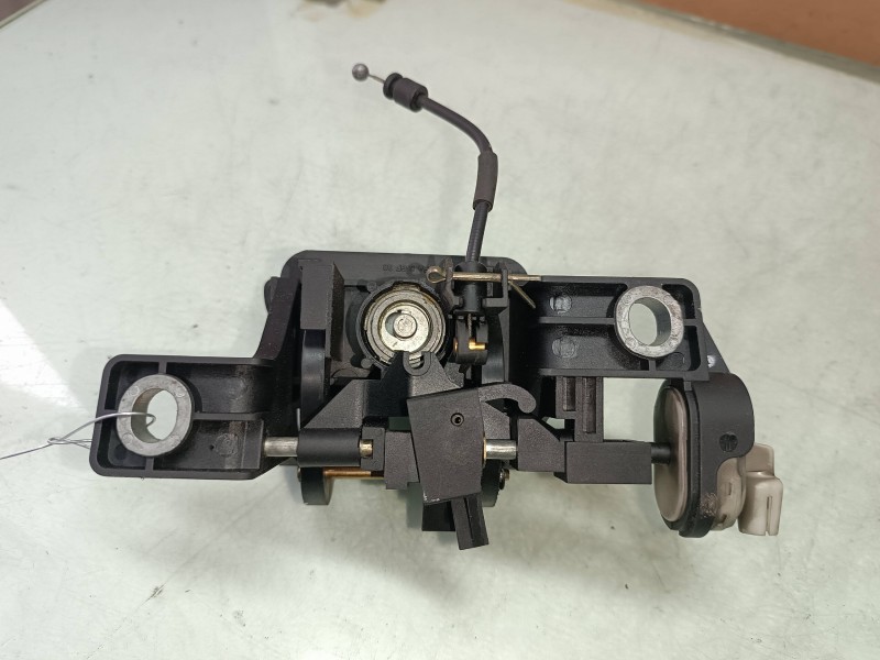 Recambio de cerradura puerta delantera izquierda para mercedes-benz clase a (w168) 170 cdi (168.009) referencia OEM IAM   