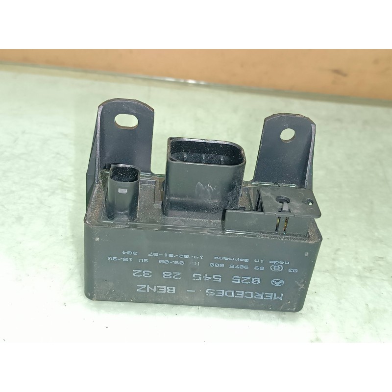 Recambio de caja precalentamiento para mercedes-benz clase a (w168) 170 cdi (168.009) referencia OEM IAM 0255452832 899075000 