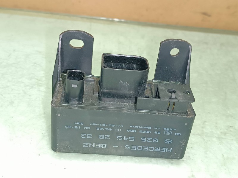 Recambio de caja precalentamiento para mercedes-benz clase a (w168) 170 cdi (168.009) referencia OEM IAM 0255452832 899075000 