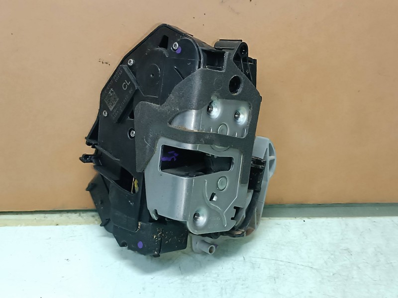 Recambio de cerradura puerta delantera derecha para ford fiesta (cb1) econetic referencia OEM IAM 8A6AA21812BC  ELECTRICA