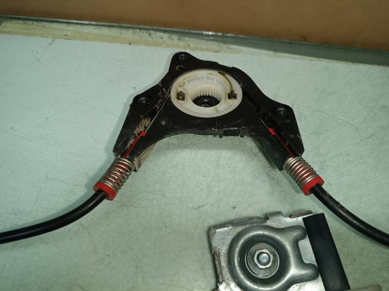 Recambio de elevalunas delantero derecho para ford fiesta (cb1) econetic referencia OEM IAM 1577  ELECTRICO