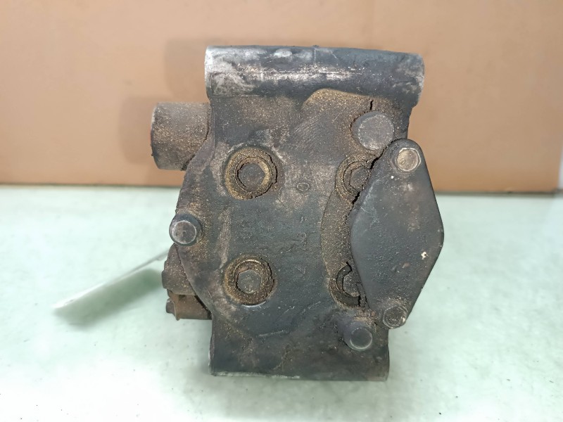 Recambio de compresor aire acondicionado para ford focus berlina (cak) ambiente referencia OEM IAM 19D629AB 19D629AB FOMOCO