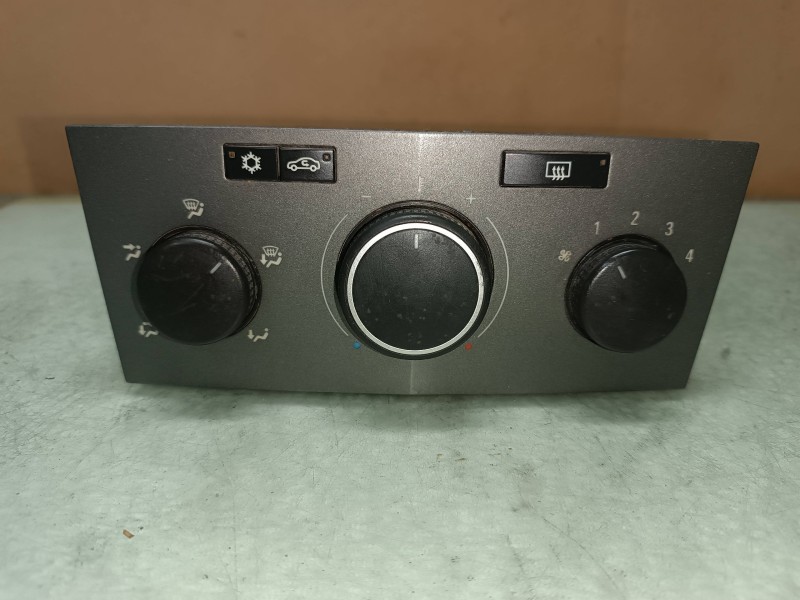 Recambio de mando calefaccion / aire acondicionado para opel astra h berlina elegance referencia OEM IAM 13122974 90151241 