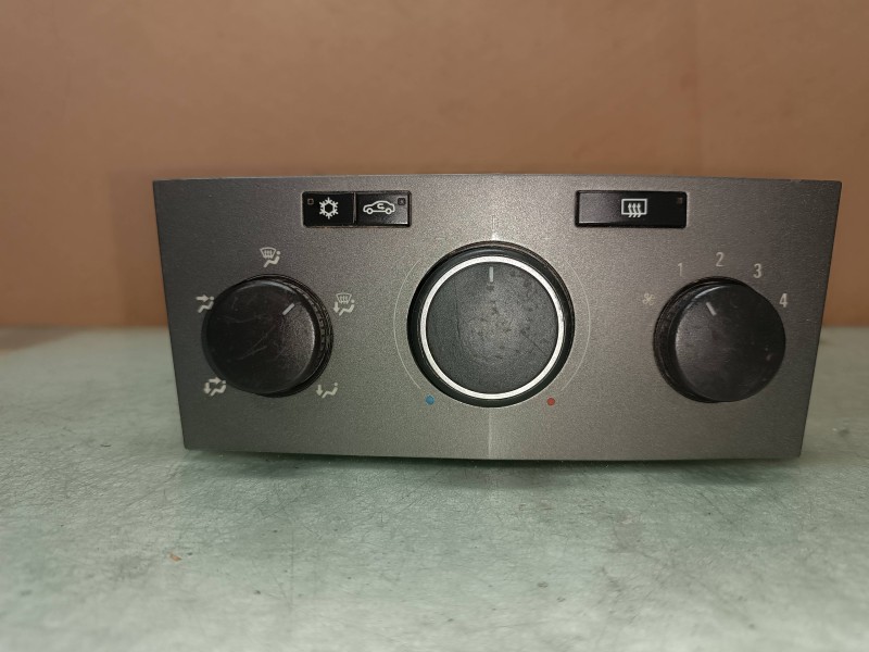 Recambio de mando calefaccion / aire acondicionado para opel astra h berlina elegance referencia OEM IAM 13122974 90151241 