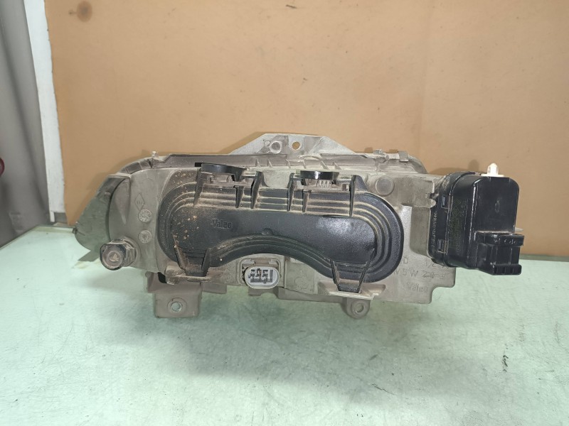 Recambio de faro derecho para renault laguna (b56) 1.8 anade referencia OEM IAM 7700820119  VALEO