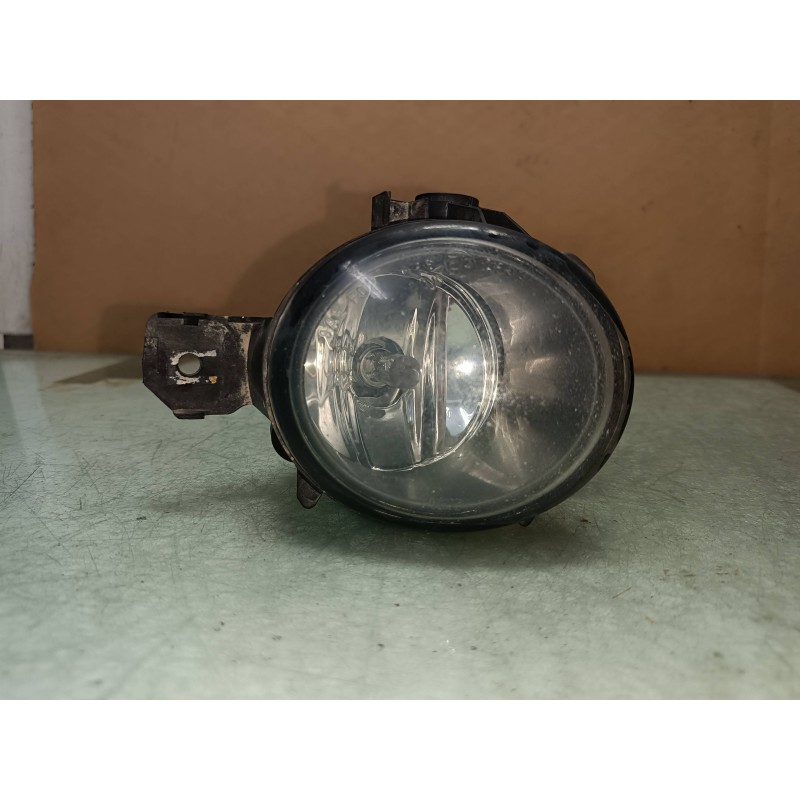 Recambio de faro antiniebla derecho para bmw serie 1 berlina (e81/e87) 120d referencia OEM IAM 63176924656 89203661 VALEO