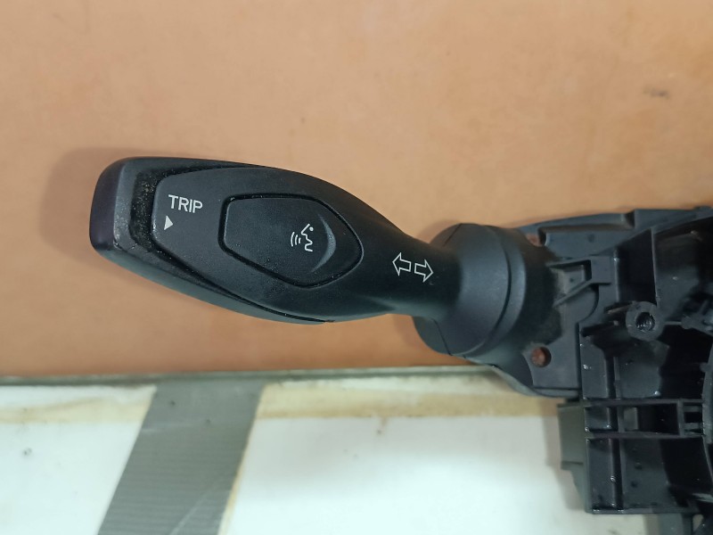 Recambio de mando luces para ford fiesta (cb1) titanium referencia OEM IAM 8A6T13N064GD 8A6T13335CB 8A6T17A553