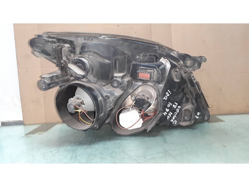 Recambio de faro izquierdo para opel vectra c berlina club referencia OEM IAM 15588500  15588700