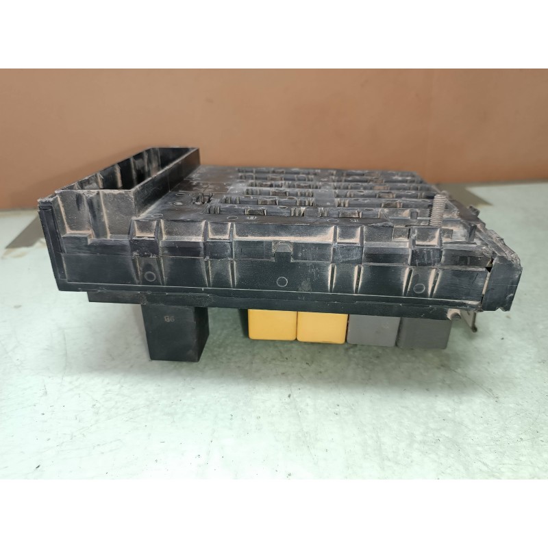 Recambio de caja reles / fusibles para alfa romeo 146 2.0 td l referencia OEM IAM 82461739 60619640 60618024