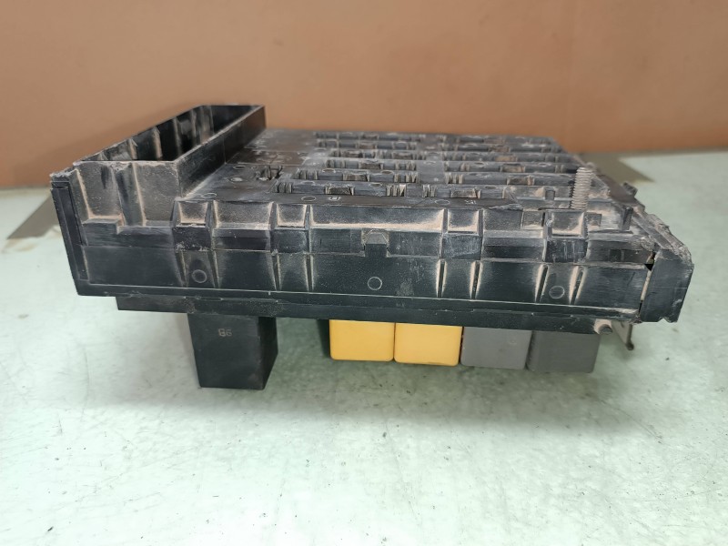 Recambio de caja reles / fusibles para alfa romeo 146 2.0 td l referencia OEM IAM 82461739 60619640 60618024