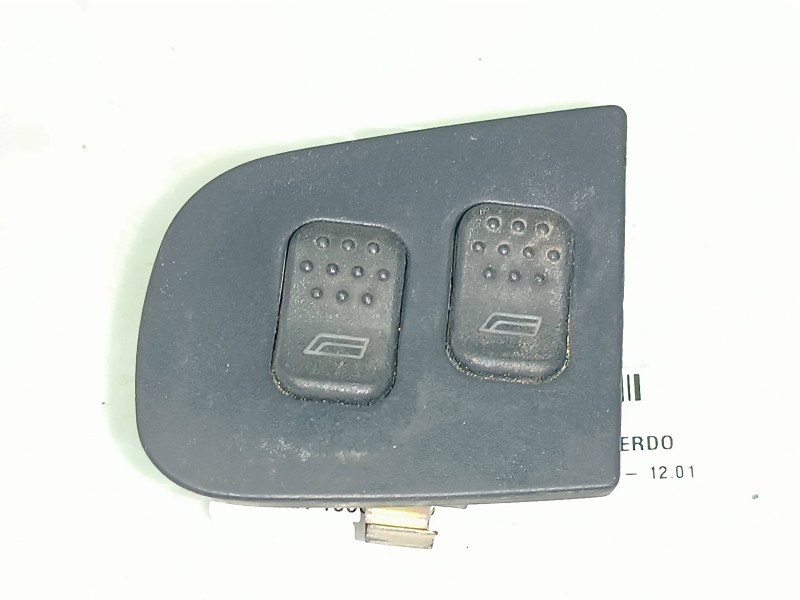 Recambio de mando elevalunas delantero izquierdo para alfa romeo 145 1.6 t.spark referencia OEM IAM 153049000  