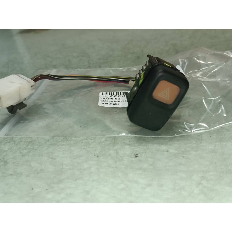 Recambio de warning para mazda 626 berlina (ge) referencia OEM IAM   CONECTOR 4 PINES