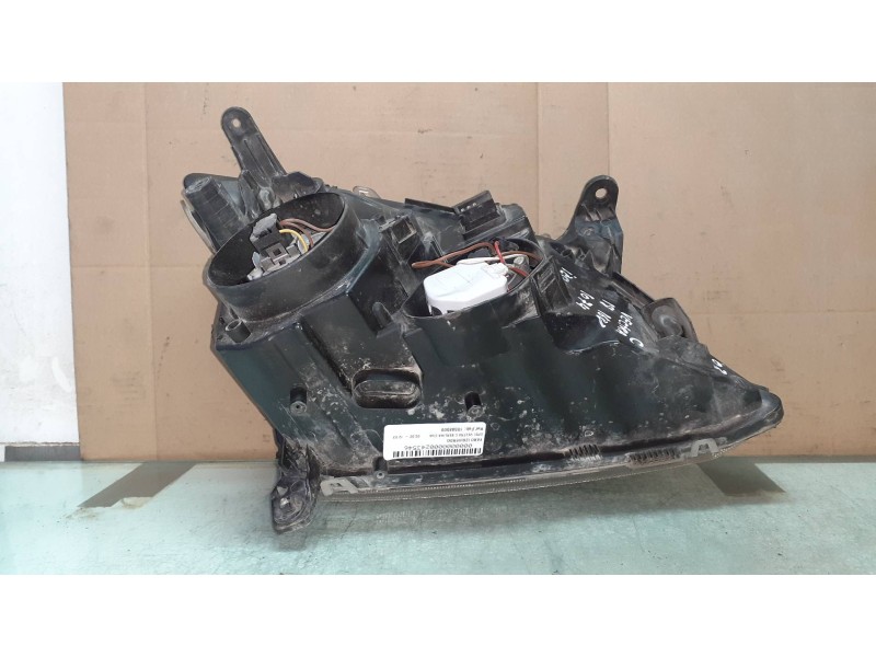 Recambio de faro izquierdo para opel vectra c berlina club referencia OEM IAM 15588500  15588700