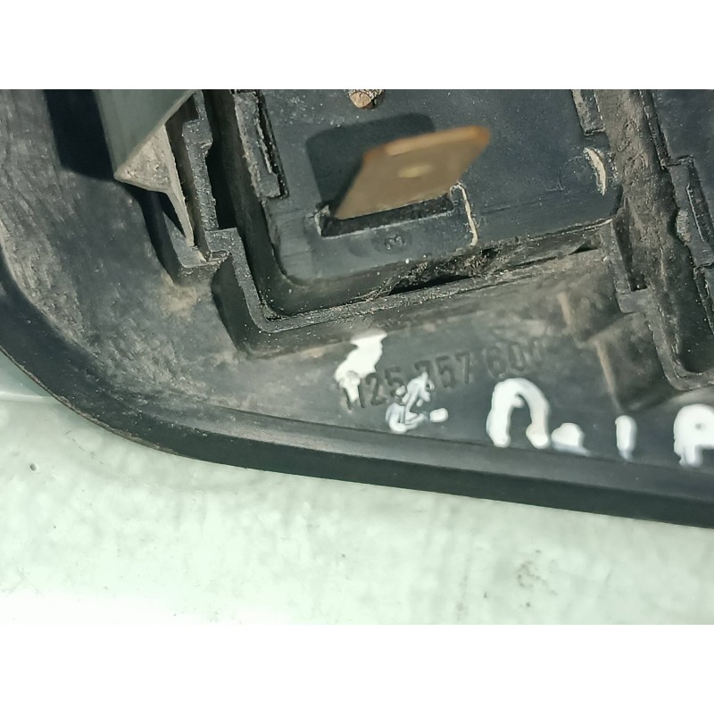 Recambio de mando elevalunas delantero izquierdo para alfa romeo 155 1.6 16v cat referencia OEM IAM 1125757600 050141883 