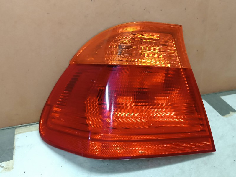 Recambio de piloto trasero izquierdo para bmw serie 3 berlina (e46) 318i referencia OEM IAM 8364921 230021 230021L2