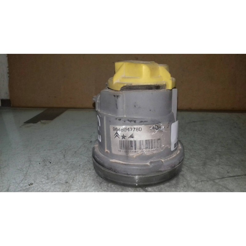 Recambio de faro antiniebla derecho para citroen c3 1.4 referencia OEM IAM 9648947780  CONECTOR 2 PINES