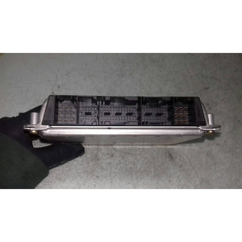 Recambio de centralita motor uce para bmw serie 3 berlina (e46) 318i referencia OEM IAM DME1430940 0261204420 BOSCH