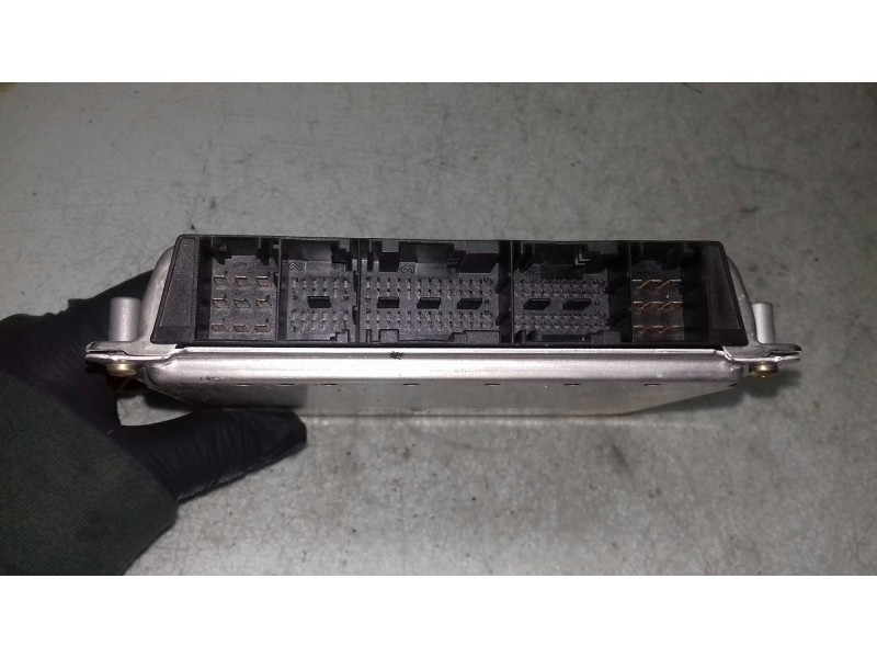 Recambio de centralita motor uce para bmw serie 3 berlina (e46) 318i referencia OEM IAM DME1430940 0261204420 BOSCH