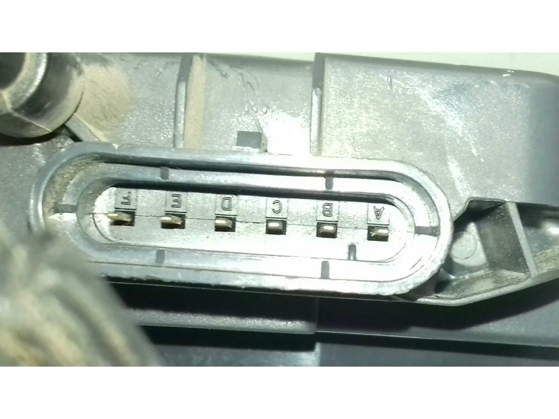 Recambio de cerradura puerta trasera izquierda para renault scenic ii confort dynamique referencia OEM IAM   6 PINES