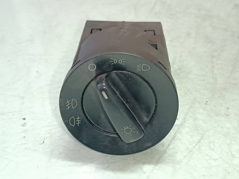 Recambio de mando luces para volkswagen golf iv berlina (1j1) highline referencia OEM IAM 1C0941531A  