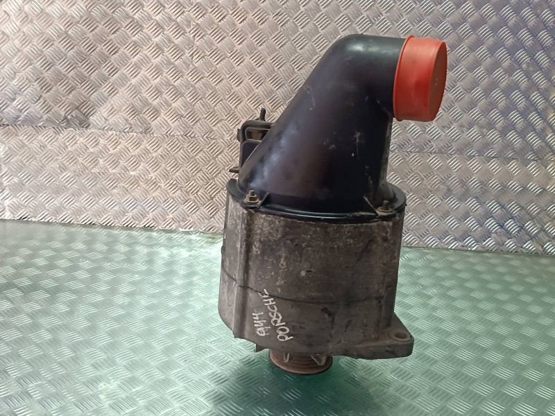Recambio de alternador para porsche 944 básico coupe referencia OEM IAM 0120468004 BOSCH 115A