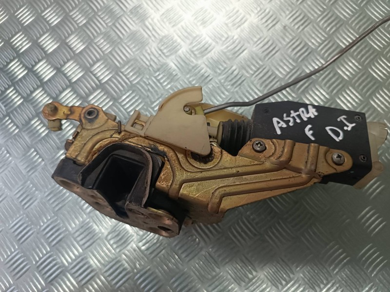 Recambio de cerradura puerta delantera izquierda para opel astra f berlina california referencia OEM IAM 90449072 1101215 ELECTR