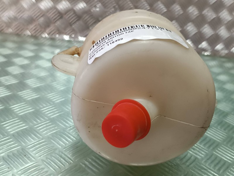 Recambio de deposito aditivo fap para microcar mc2 referencia OEM IAM 118459  LIGIER