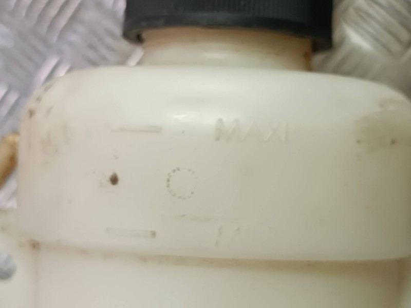 Recambio de deposito aditivo fap para microcar mc2 referencia OEM IAM 118459  LIGIER