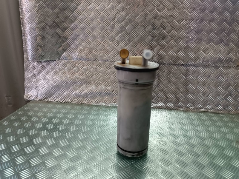 Recambio de aforador para microcar mc2 referencia OEM IAM 2647 CONECTOR 3 PINES MICROCAR