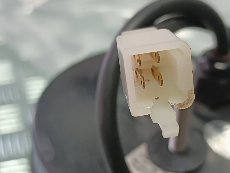 Recambio de piloto trasero derecho para microcar mc2 referencia OEM IAM 1011166  CONECTOR 4 PINES