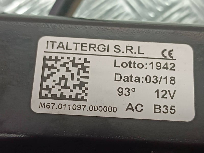 Recambio de motor limpia trasero para microcar mc2 referencia OEM IAM M67011097 CONECTOR 5 PINES MICROCAR