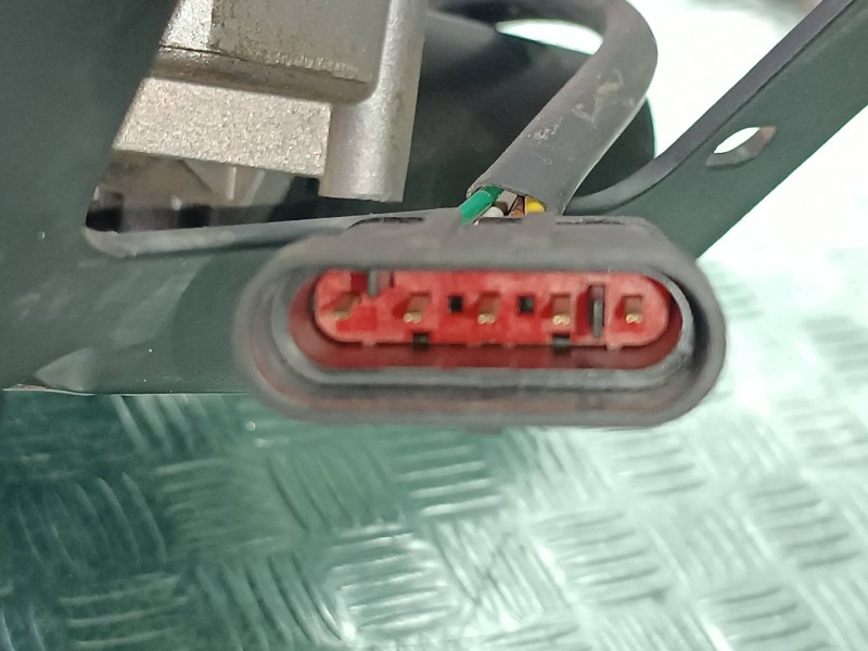 Recambio de motor limpia trasero para microcar mc2 referencia OEM IAM M67011097 CONECTOR 5 PINES MICROCAR