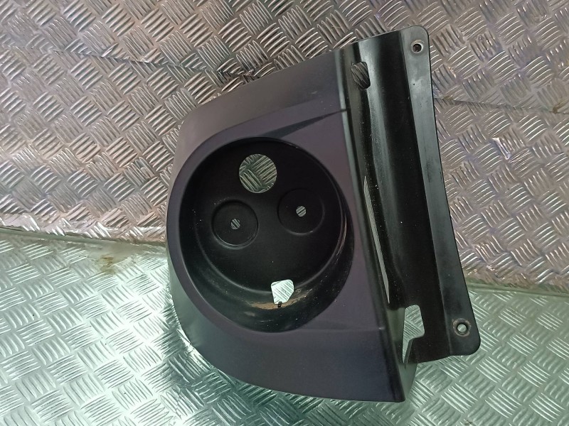 Recambio de moldura bajo faro izquierdo para microcar mc2 referencia OEM IAM   