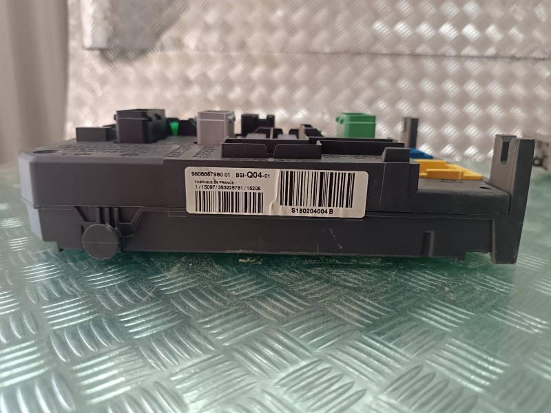 Recambio de centralita motor uce para citroen c4 picasso feel referencia OEM IAM 9813283980 980668798001 KIT - BOSCH