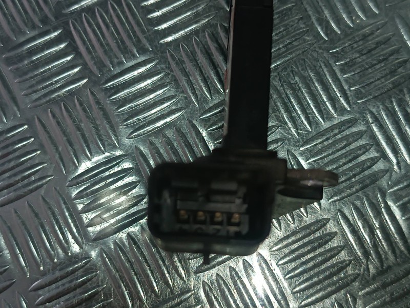 Recambio de caudalimetro para citroen c4 picasso feel referencia OEM IAM 9677093080  CONECTOR 4 PINES