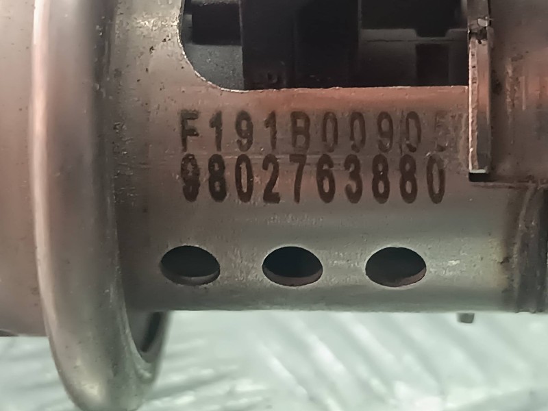 Recambio de inyector para citroen c4 picasso feel referencia OEM IAM 9802763880 F191B00905 CONECTOR 2 PINES