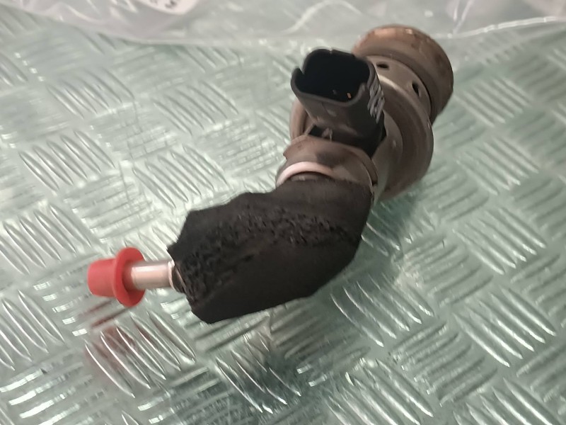 Recambio de inyector para citroen c4 picasso feel referencia OEM IAM 9802763880 F191B00905 CONECTOR 2 PINES