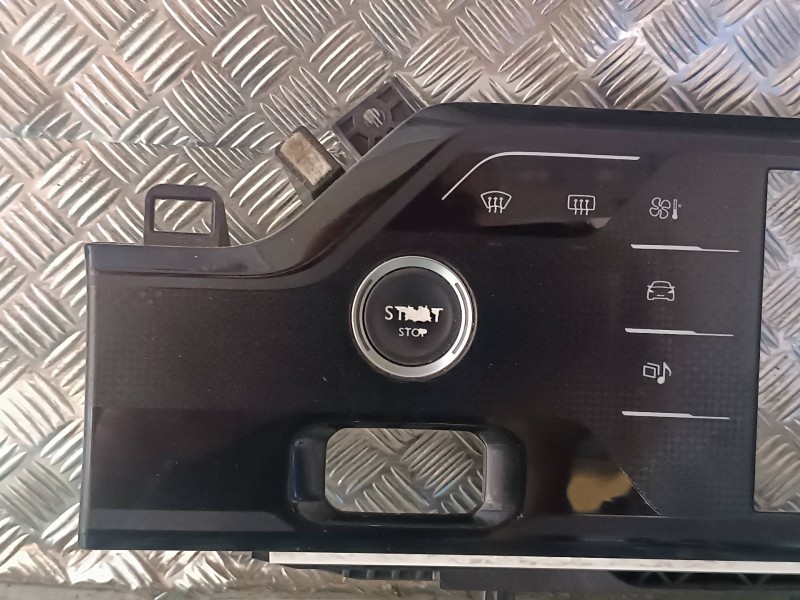 Recambio de mando climatizador para citroen c4 picasso feel referencia OEM IAM 96778739XU 28318367 DELPHI