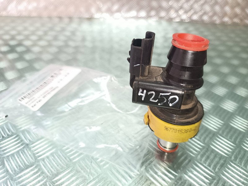 Recambio de sensor para citroen c4 picasso feel referencia OEM IAM 96778153802  CONECTOR 2 PINES