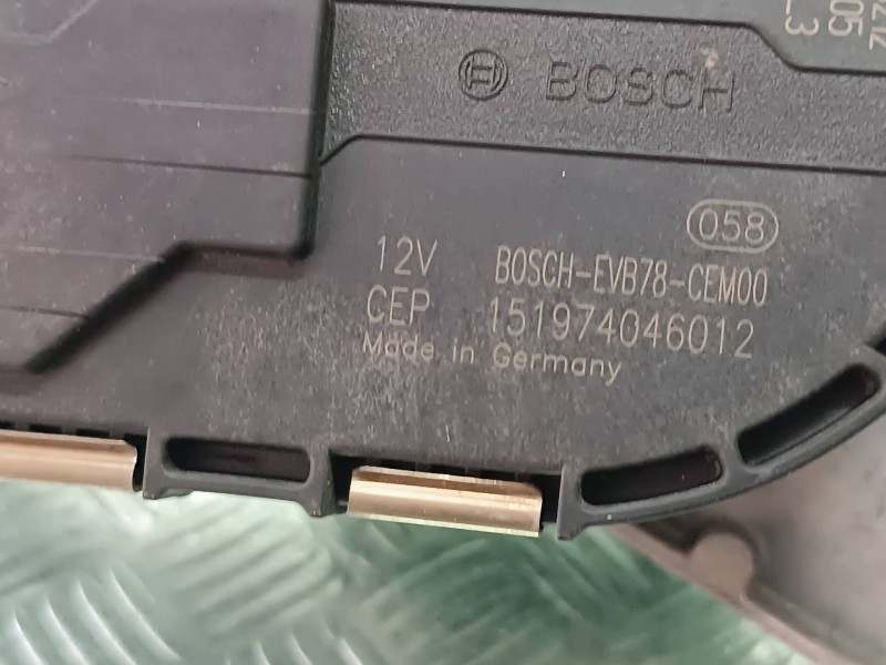 Recambio de motor limpia delantero para citroen c4 picasso feel referencia OEM IAM 9811384680  BOSCH